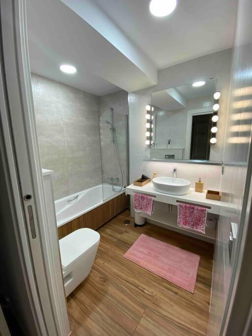 Apartamento A 100Metros De La Playa De San Lorenzo Gijón Eksteriør bilde
