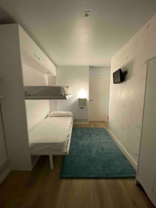 Apartamento A 100Metros De La Playa De San Lorenzo Gijón Eksteriør bilde
