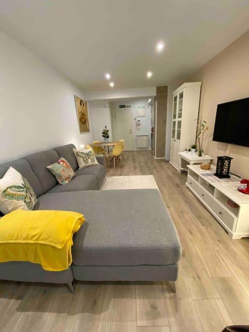 Apartamento A 100Metros De La Playa De San Lorenzo Gijón Eksteriør bilde